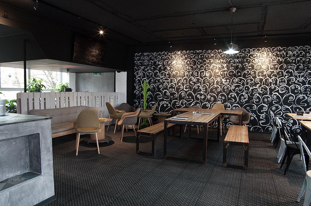 Mari Kiri Penzion Bratislava Exterior photo